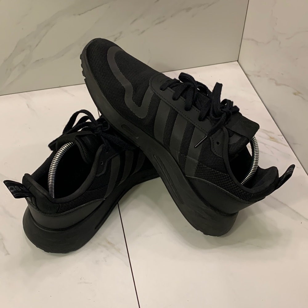 Adidas Originals Multix J FX6231 Triple Black Running Shoes Men's 10 1/2